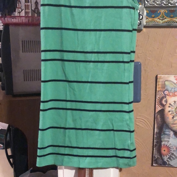 Old navy HOST PICK ⭐️ green stripes tank - Picture 3 of 5